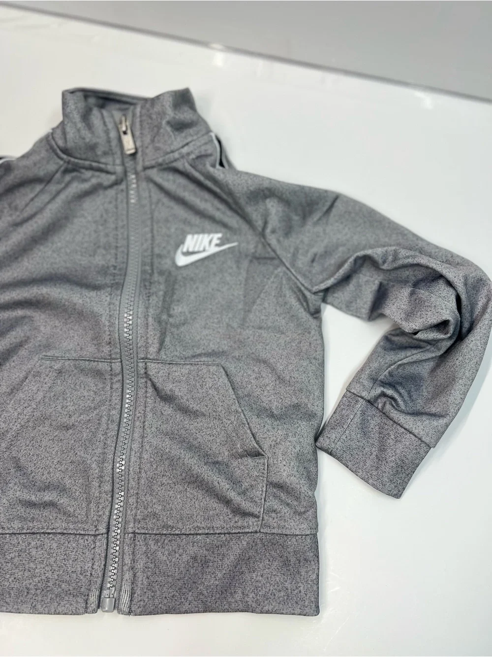 Nike minimal signs